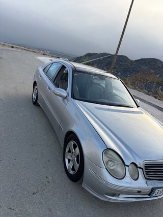 Mercedes-Benz Clase E 2004