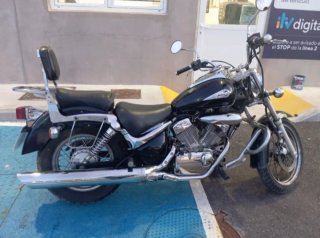 Suzuki VL 250 Negra