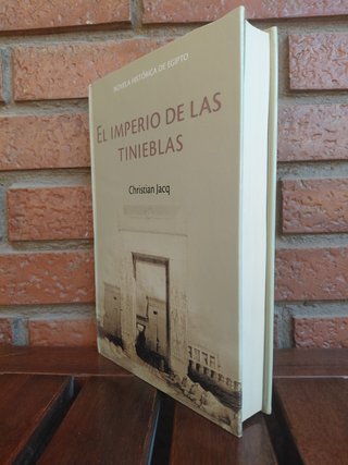 El imperio de las tinieblas. Christian  Jacq