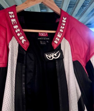 Mono de cuero para moto