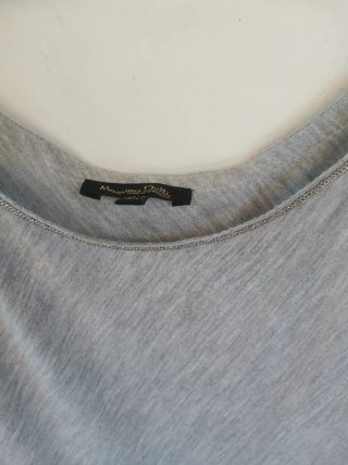 Camiseta Massimo Dutti gris con pedrería
