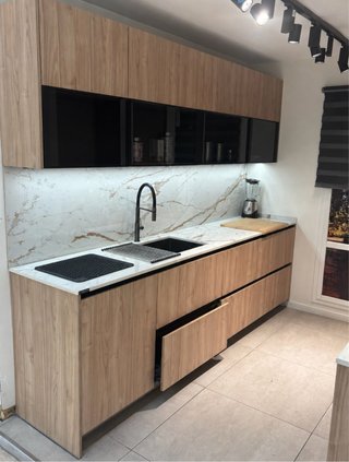 Cocina moderna completa madera.