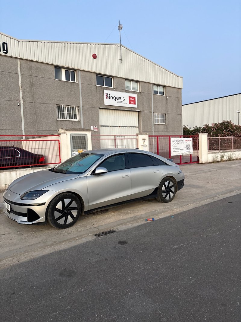 Hyundai IONIQ 6 2023 - foto 1