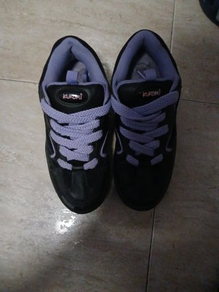 Zapatos Bershka Negros y Morados