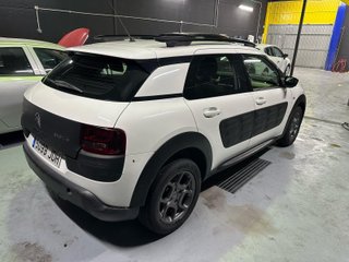 CITROËN C4 Cactus Citroën C4 Cactus BlueHDi 100 Feel Edition
