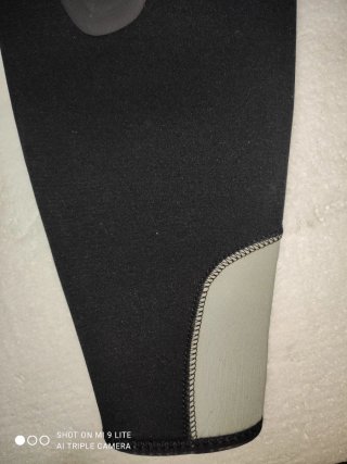 Muta subacquea Tribord con cappuccio