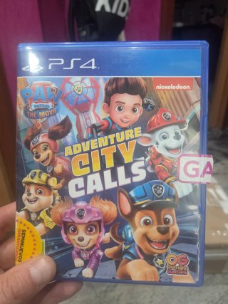 PS4 Slim 500 GB Negra con 2 mandos