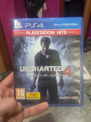PS4 Slim 500 GB Negra con 2 mandos