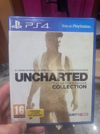 PS4 Slim 500 GB Negra con 2 mandos