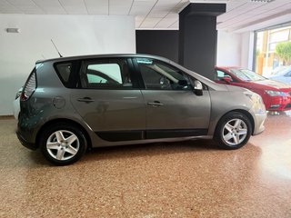 Renault Scenic 2012