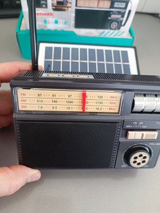 RADIO BLUETOOTH SOLAR FM/AM/SW MULTIUSOS A ESTRENA
