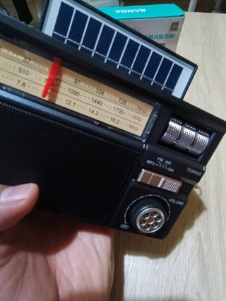 RADIO BLUETOOTH SOLAR FM/AM/SW MULTIUSOS A ESTRENA