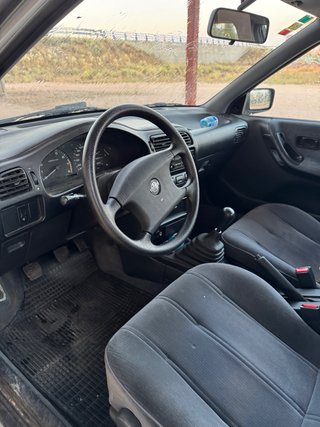 Nissan Sunny 1992