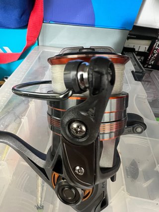 Carrete pesca mitchell MX2