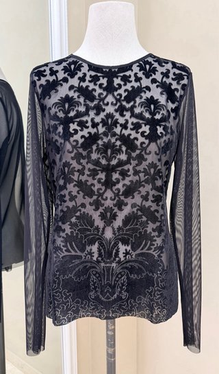 Camiseta Zara tul negro bordado L