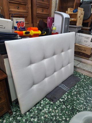 Cabecero Polipiel Blanco ancho150cm alto 1.05cm