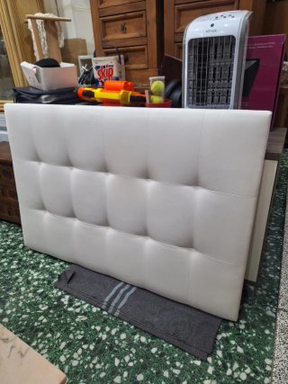 Cabecero Polipiel Blanco ancho150cm alto 1.05cm