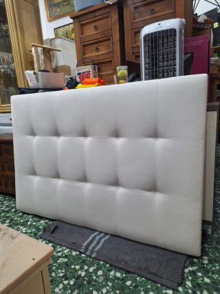 Cabecero Polipiel Blanco ancho150cm alto 1.05cm