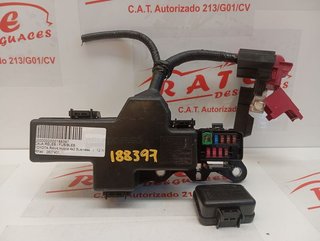 TOYOTA RAV4 HYBRID 4X4 BLACK EDITION CAJA RELES / FUSIBLES