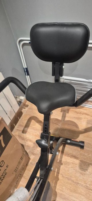 Bicicleta estática reclinada