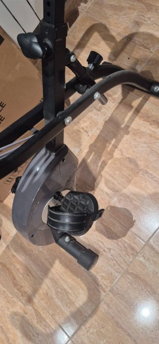 Bicicleta estática reclinada