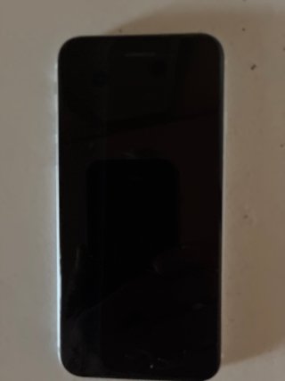 iPhone SE (2020) 128GB blanco en su caja