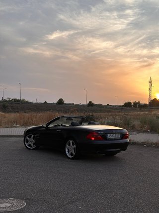 Mercedes-Benz  SL 2002