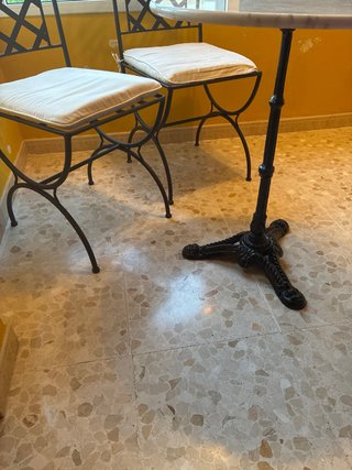 Conjunto mesa y 2 sillas jardín hierro forjado