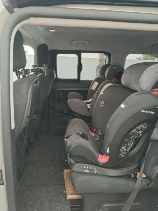 Peugeot Traveller 2021