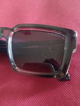 Gafas de sol Versace mujer negras y doradas
