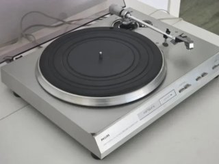 Tocadiscos Philips Quartz PLL Automático