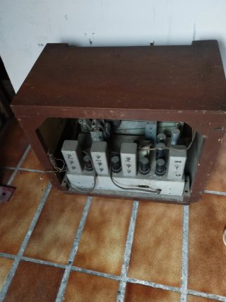Radio antigua Pilot