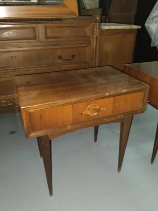 Mesitas de noche de madera