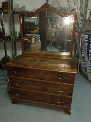 Tocador antiguo madera con espejo