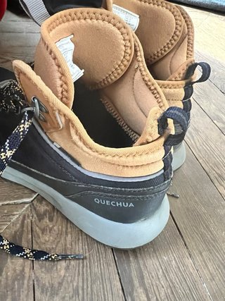 Botas Montaña Quechua Talla 39 para niño o mujer