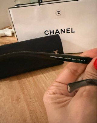 Gafas de sol aviador Chanel negras y grises