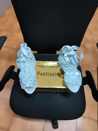 Zapatos de fiesta plateados