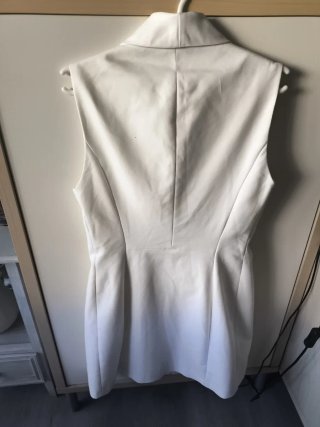 Vestido tipo americana sin manga Zara blanco