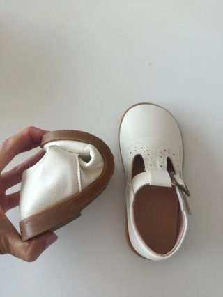 Zapatos unisex talla 25