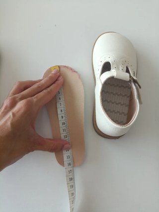 Zapatos unisex talla 25