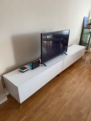Mueble TV blanco madera