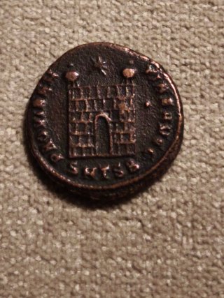 Follis bronce Constantino