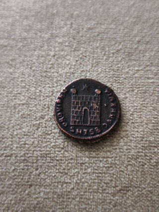 Follis bronce Constantino