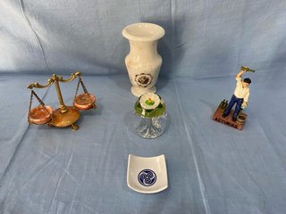 Lote Jarrón Alabastro 18cm y 4 adornos mas