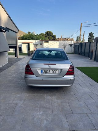 Mercedes-Benz Clase E 2004
