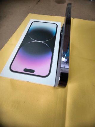 iPhone 14 Pro Max Negro/Morado