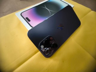 iPhone 14 Pro Max Negro/Morado