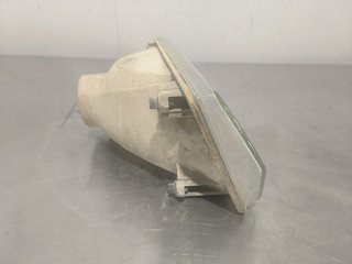 FARO DERECHO CITROEN BX BERLINA (02.1983) 480442