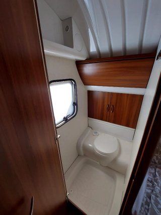 Caravana Hobby 460 UFE Excellent