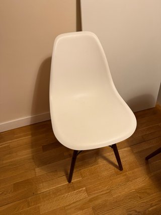Mesa y 4 Sillas Salón Blancas